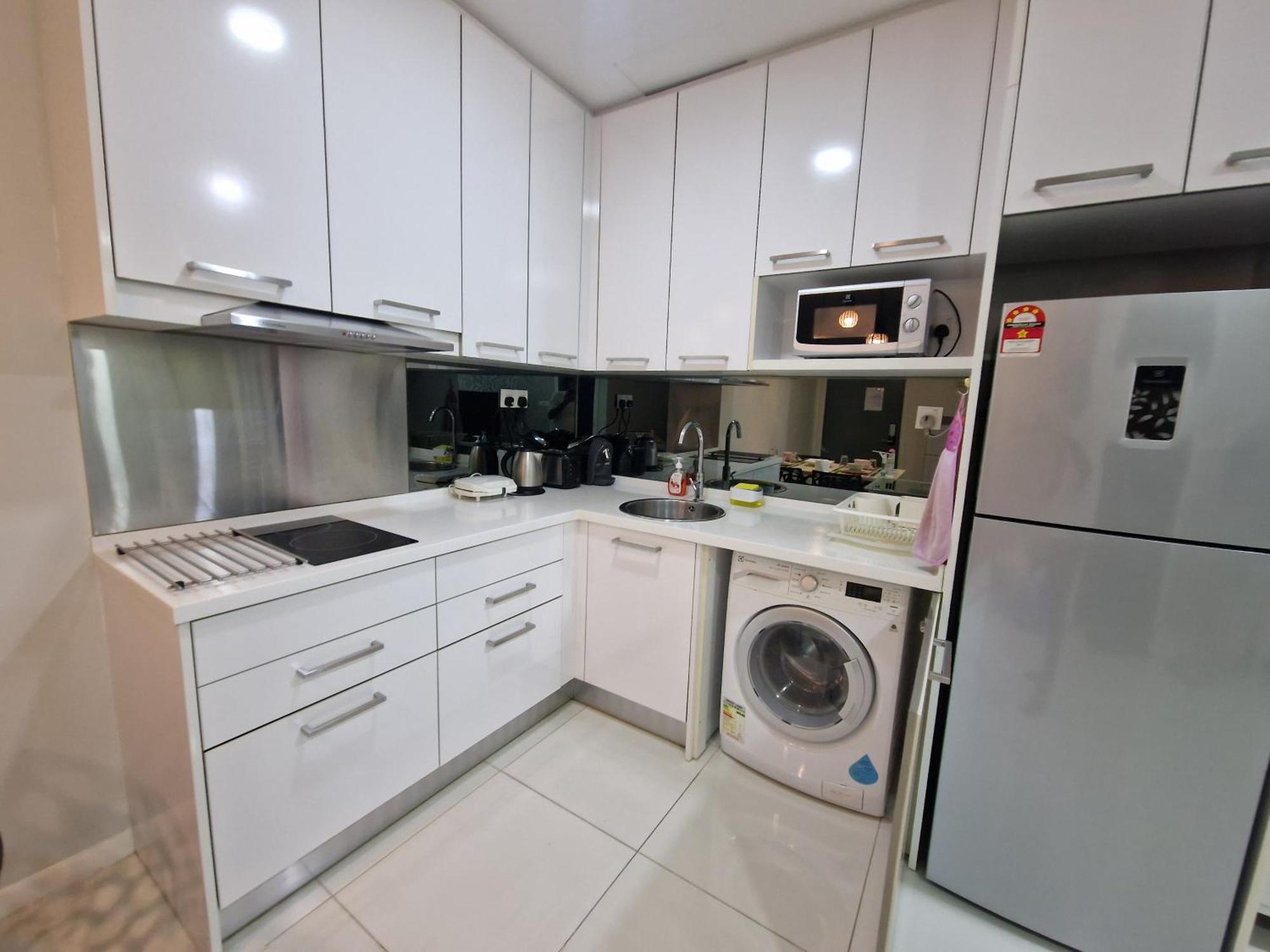Summer Klcc 2br By Atiq * Kuala Lumpur